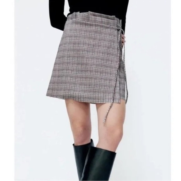 Zara Faux Suede Plaid Wrap Skirt - Picture 2 of 5